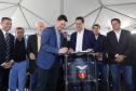 Governador lança edital de construção da Ponte de Guaratuba, que resolve gargalo histórico do Litoral. Ratinho Junior lançou nesta sexta-feira (1) o edital de contratação integrada dos projetos e da construção. Com 1.244 metros de extensão, a ponte terá uma seção estaiada de 320 metros, que vai permitir a navegação pela baía.