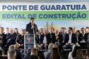 Governador lança edital de construção da Ponte de Guaratuba, que resolve gargalo histórico do Litoral. Ratinho Junior lançou nesta sexta-feira (1) o edital de contratação integrada dos projetos e da construção. Com 1.244 metros de extensão, a ponte terá uma seção estaiada de 320 metros, que vai permitir a navegação pela baía.