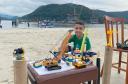 Menino sonha em ser engenheiro e cria réplica da Ponte de Guaratuba com brinquedos