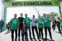 Em ritmo acelerado, a construção da Ponte de Guaratuba chegou à metade da execução. O governador Carlos Massa Ratinho Junior esteve no canteiro de obras, nesta quinta-feira (1), para acompanhar a evolução da obra. 