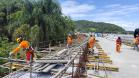 Iluminação, acessos e guarda-corpos: Ponte de Guaratuba entra na reta final de obras