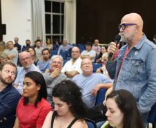 Em audiência pública, Governo debate com população obras da Ponte de Guaratuba