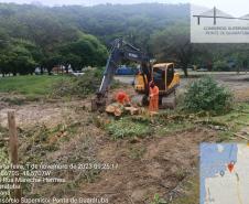 Canteiro de obras em fase de instalação