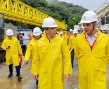 Obras da Ponte de Guaratuba são acompanhadas pelo vice-governador, lideranças de Engenharia, autoridades e entidade de integração do Paraná