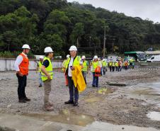 Obras da Ponte de Guaratuba são acompanhadas pelo vice-governador, lideranças de Engenharia, autoridades e entidade de integração do Paraná