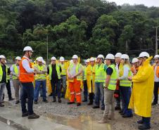 Obras da Ponte de Guaratuba são acompanhadas pelo vice-governador, lideranças de Engenharia, autoridades e entidade de integração do Paraná