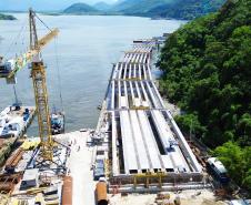Obras da Ponte de Guaratuba chegam a 44,2% de execução com início de nova fase da estrutura estaiada