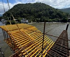 Começa construção da superestrutura da parte estaiada da Ponte de Guaratuba
