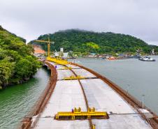 Obras da Ponte de Guaratuba chegam a 65% com destaque para o avanço do trecho estaiado 