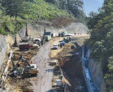 Obras da Ponte de Guaratuba chegam a 70% de execução com destaque para o progresso nos acessos
