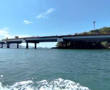Ponte de Guaratuba alcança 73% de execução e avança nos acessos e trecho estaiado