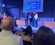 Ponte de Guaratuba como melhor obra rodoviária do Brasil na categoria