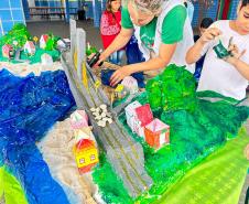 Alunos transformam a Ponte de Guaratuba em maquete