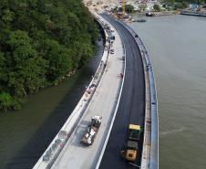 Começam as obras de pavimentação do tabuleiro da Ponte de Guaratuba