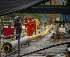 Ponte de Guaratuba tem último estai instalado