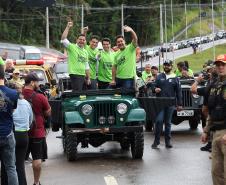 Fim da espera: tráfego de veículos é liberado na Ponte de Guaratuba