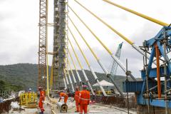 Ponte de Guaratuba tem último estai instalado