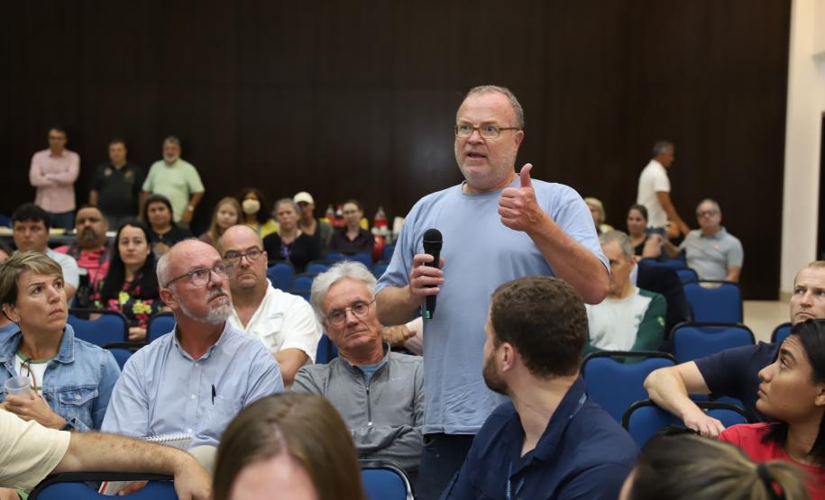 Em audiência pública, Governo debate com população obras da Ponte de Guaratuba