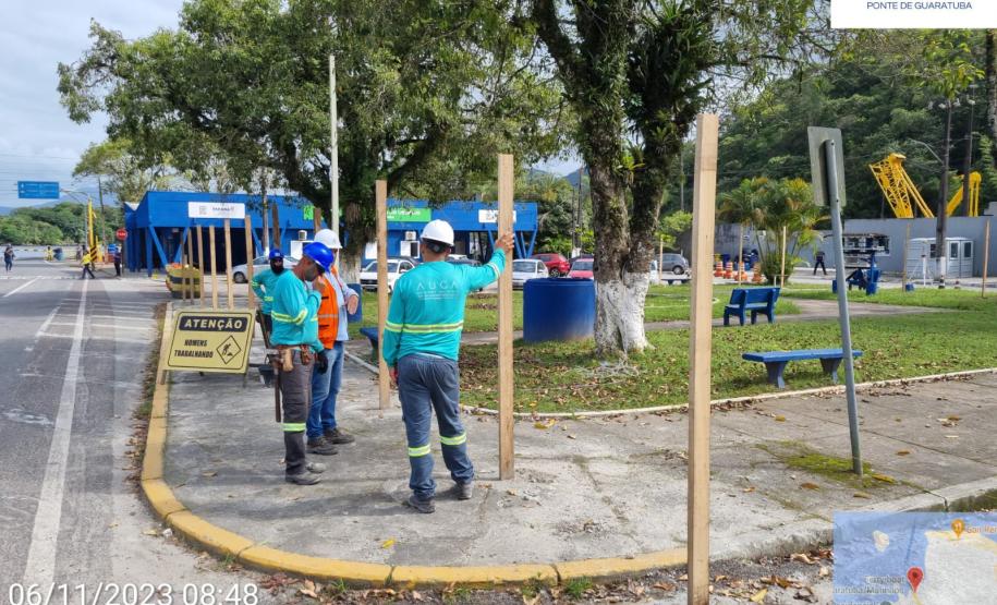 Execução do tapume no Canteiro Industrial
