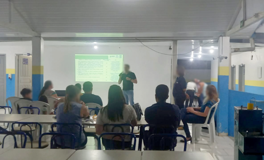 Comunidade tradicional Prainha e Porto de Passagem