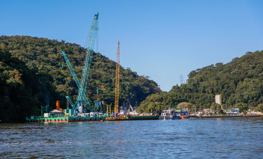 Obra da Ponte de Guaratuba já emprega 296 pessoas e previsão é chegar a 600 postos