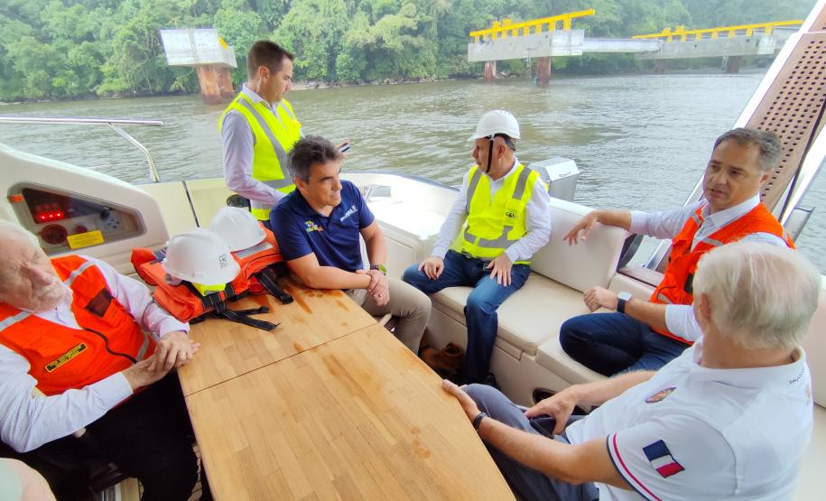 Obras da Ponte de Guaratuba são acompanhadas pelo vice-governador, lideranças de Engenharia, autoridades e entidade de integração do Paraná