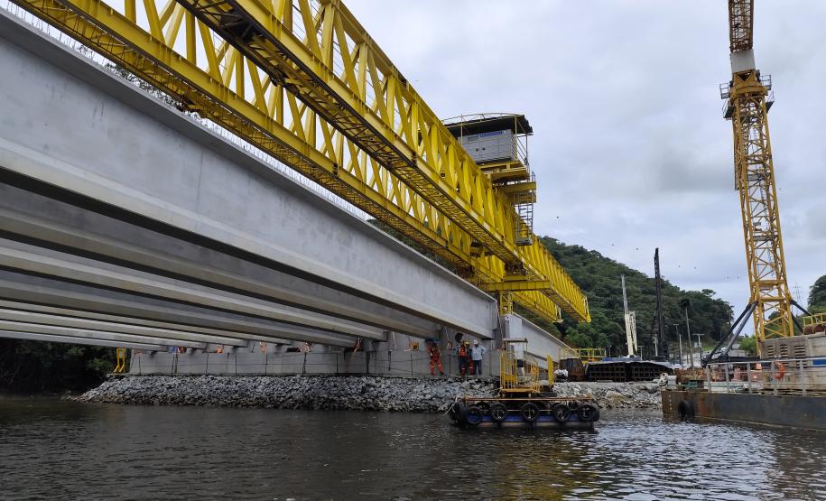 obras da Ponte de Guaratuba, no Litoral do Paraná, atingiram 35,3% de execução