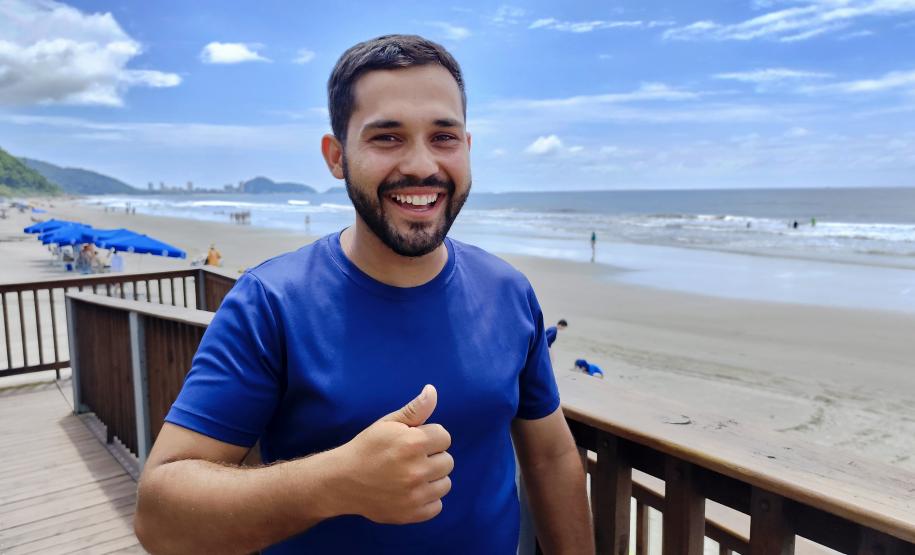 Carlos Eduardo dos Santos é ambulante e diz que o acesso à cidade vai melhorar com a possibilidade do tráfego de veículos pela ponte