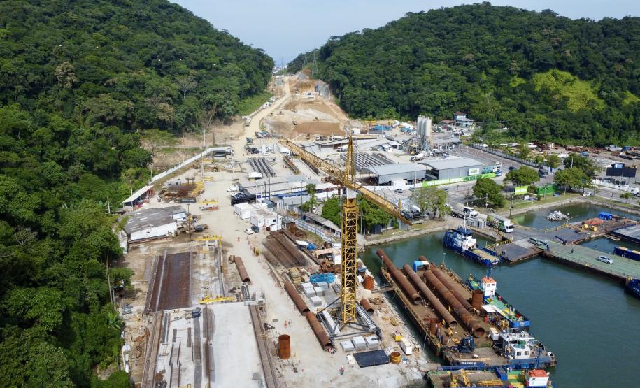 Obras da Ponte de Guaratuba chegam a 55,7% de execução