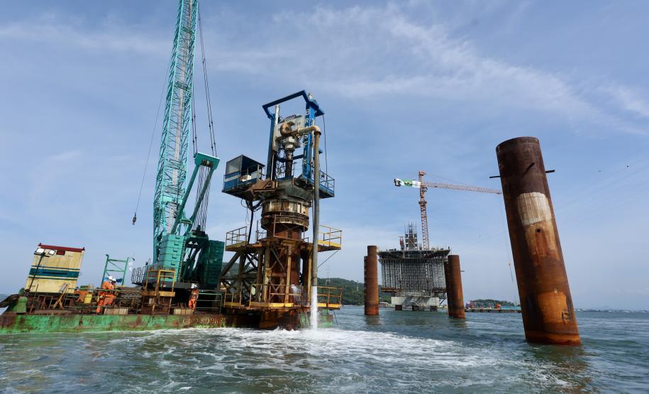 até o momento, foram 47 estacas concretadas, sendo 16 do trecho estaiado e 31 do trecho pré-moldado. Ao total, são 64 estacas, sendo 24 no trecho estaiado e 40 no trecho pré-moldado.