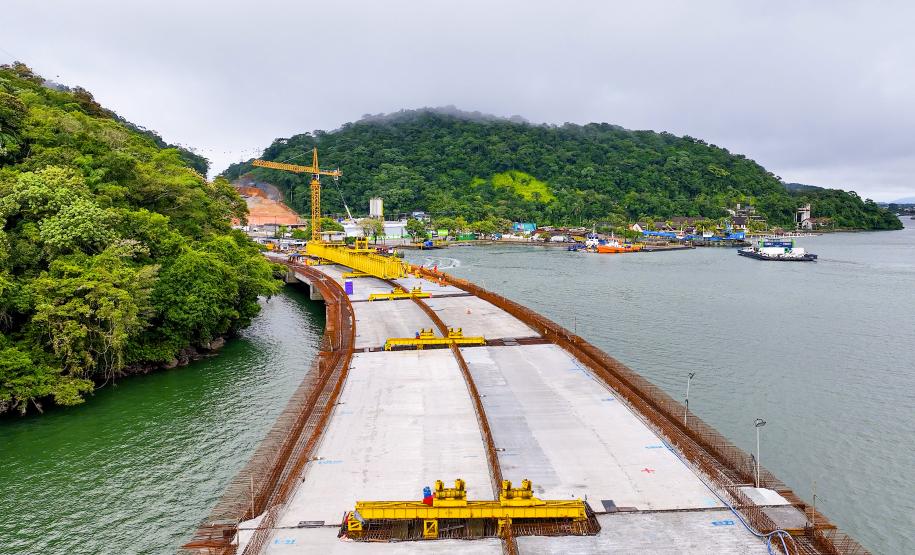 Obras da Ponte de Guaratuba chegam a 65% com destaque para o avanço do trecho estaiado