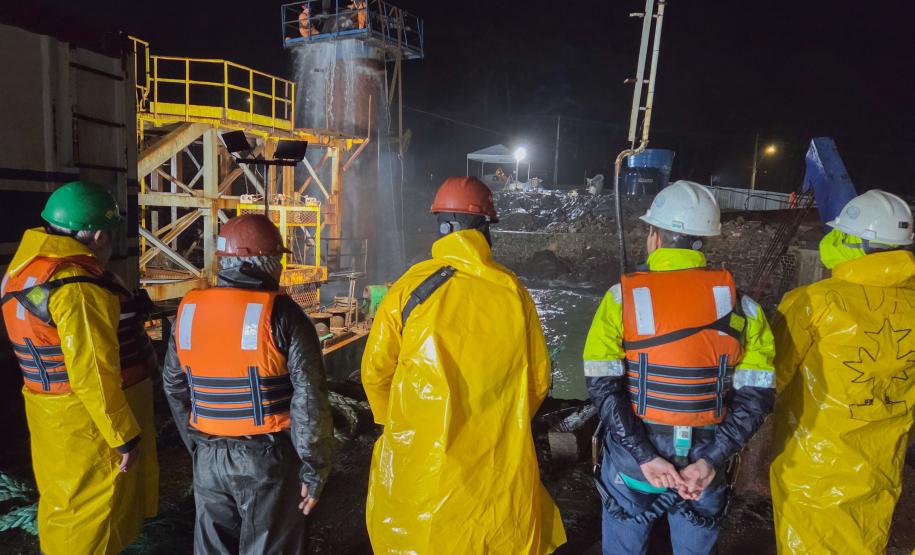 Ponte de Guaratuba mantém ritmo acelerado de obras até de madrugada