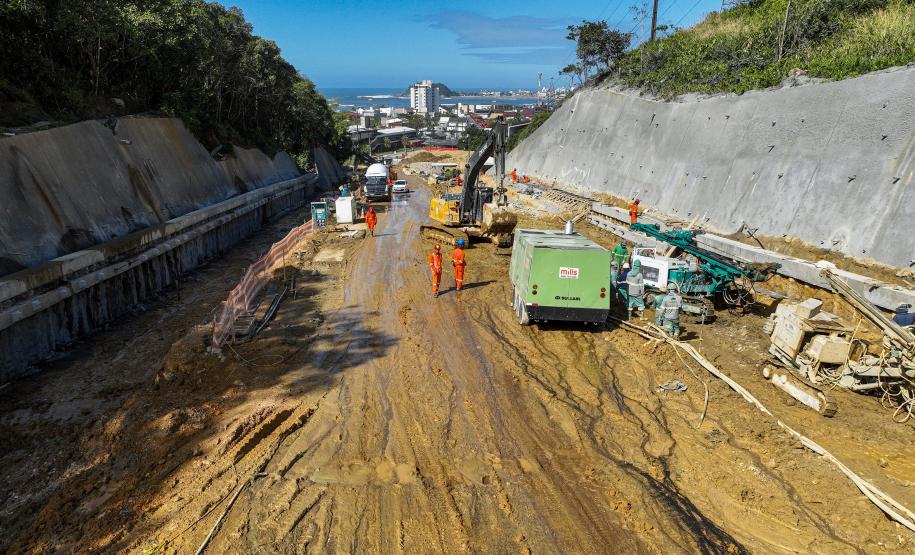Obras da Ponte de Guaratuba chegam a 70% de execução com destaque para o progresso nos acessos