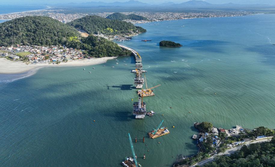 Obras da Ponte de Guaratuba chegam a 70% de execução com destaque para o progresso nos acessos
