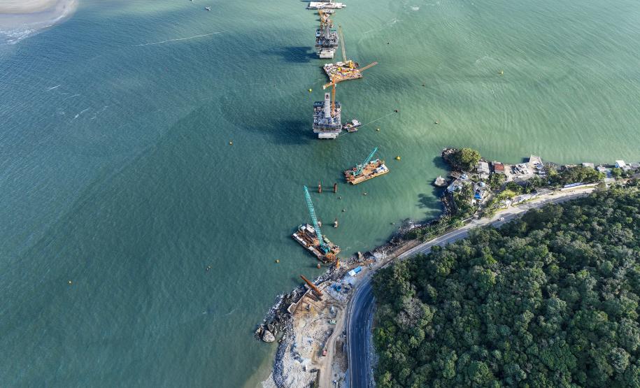 Obras da Ponte de Guaratuba chegam a 70% de execução com destaque para o progresso nos acessos