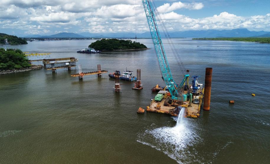 estacas da ponte de guaratuba