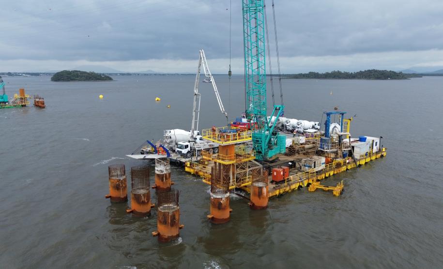 estacas da ponte de guaratuba