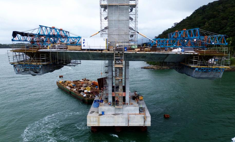 Ponte de Guaratuba alcança 73% de execução e avança nos acessos e trecho estaiado