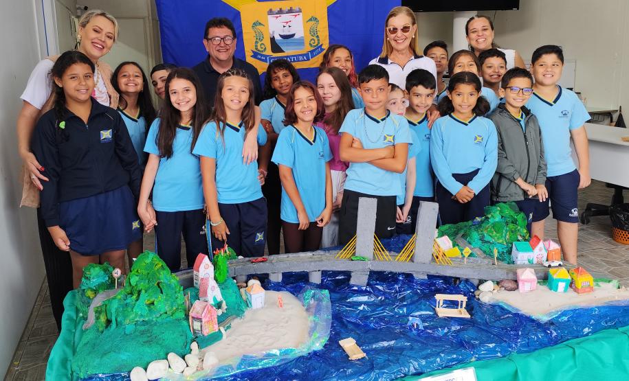 Alunos transformam a Ponte de Guaratuba em maquete