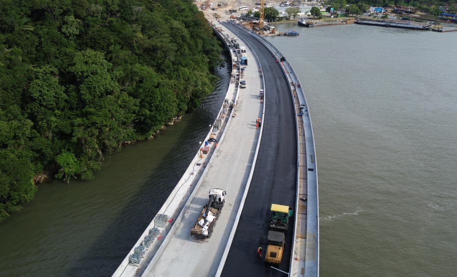 Começam as obras de pavimentação do tabuleiro da Ponte de Guaratuba