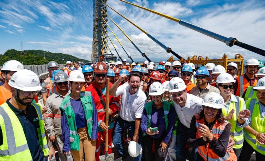 beijo da ponte" garante ligação por terra entre Guaratuba e Matinhos