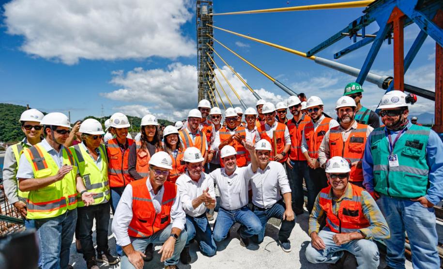 beijo da ponte" garante ligação por terra entre Guaratuba e Matinhos