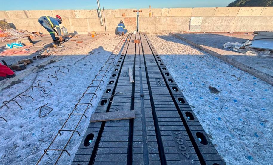 Ponte de Guaratuba recebe juntas de dilatação