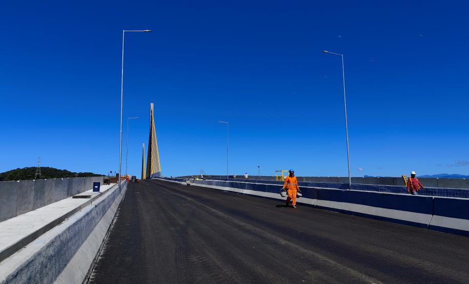 Ponte de Guaratuba já está 100% pavimentada