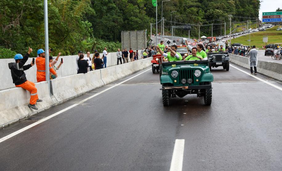 Fim da espera: tráfego de veículos é liberado na Ponte de Guaratuba