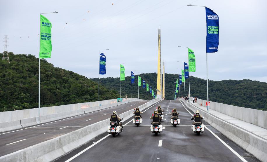 Fim da espera: tráfego de veículos é liberado na Ponte de Guaratuba
