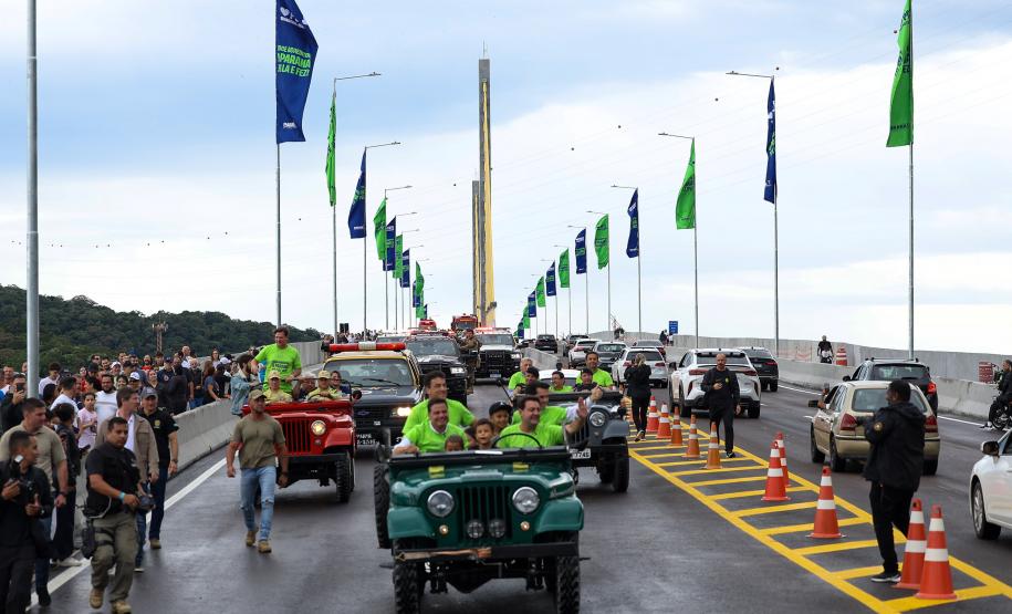 Fim da espera: tráfego de veículos é liberado na Ponte de Guaratuba