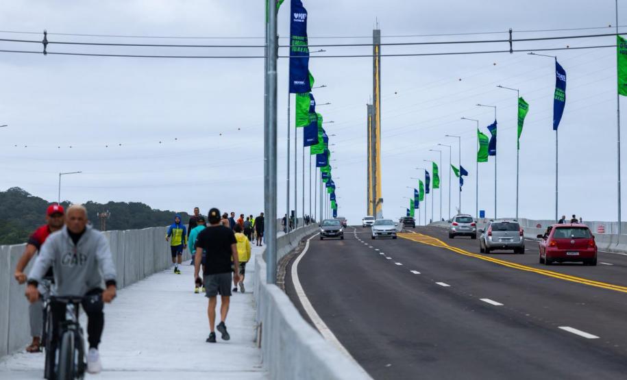 Trânsito liberado: Ponte de Guaratuba está definitivamente aberta ao tráfego de veículos